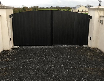 black gate - box iron frame with curved top